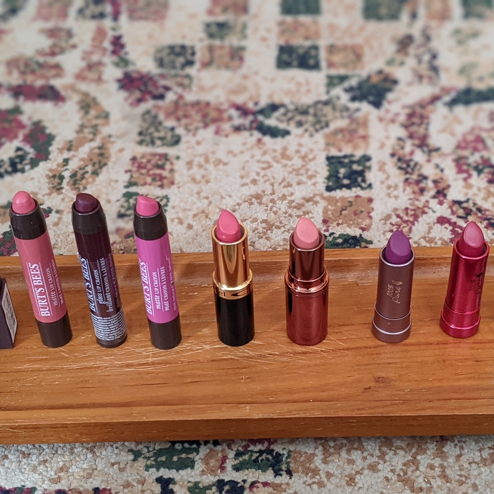 Natural lip colors